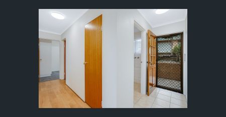 2 bedroom unit close to town - Photo 3