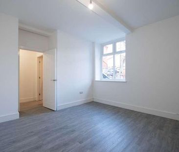 Harrogate Road, Leeds, LS7 - Photo 1