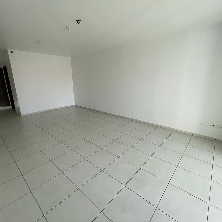 Location Appartement 3 pièces 60m² CAYENNE 97300 - Photo 1