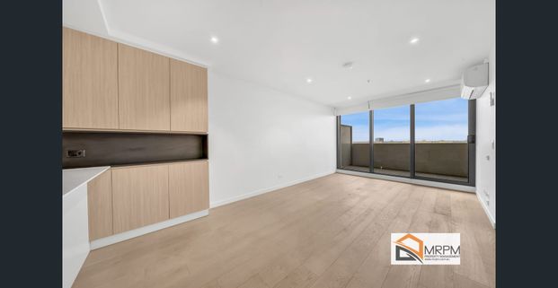 Modern apartment on the 17th floor with sweeping views of the city - Photo 1