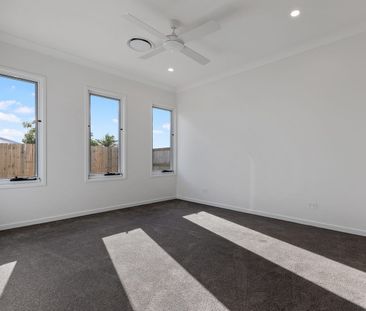 Modern Family Living in Cutters Ridge! - Photo 2