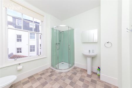 6 bedroom semi-detached house to rent - Photo 2