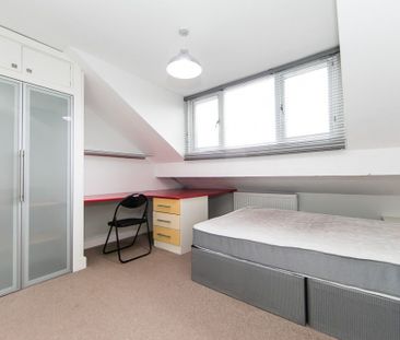 Chiswick Terrace, Leeds - Photo 5