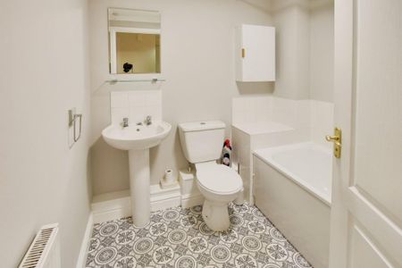 2 bedroom apartment to rent - Photo 5