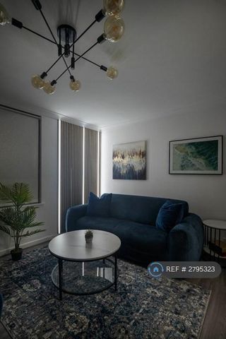 2 bedroom end of terrace house to rent - Photo 4