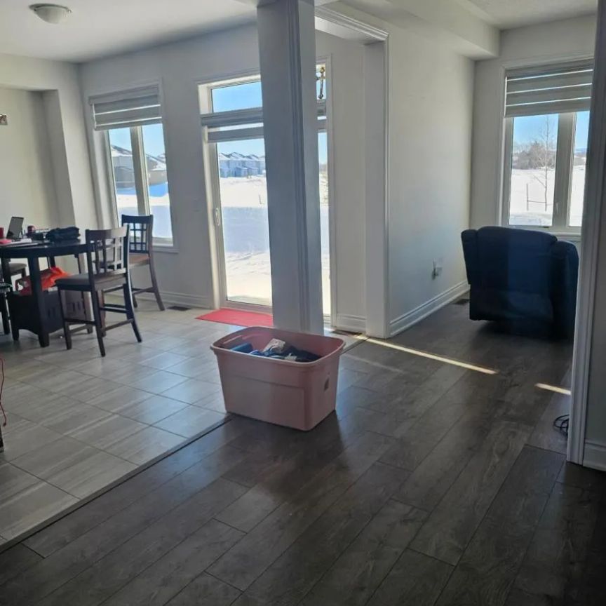 37 UNION BOULEVARD - Photo 1