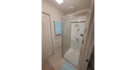 2 BEDROOM TOWNHOUSE IN QUIET COMPLEX - Photo 3