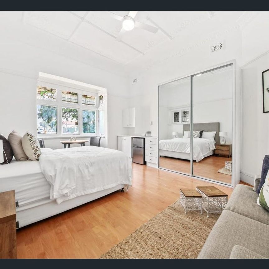 Furnished Private Room I All utilities included. - Photo 1