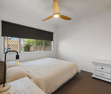 Waterfront Living on the Maroochy River! - Photo 3