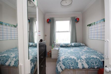 3 bedroom detached house to rent - Photo 5