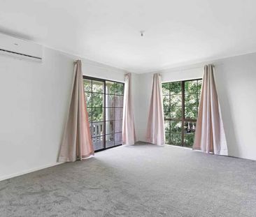 3 Bedroom House with Water Views! - Photo 1