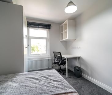 13 Emmerson Street - Photo 2