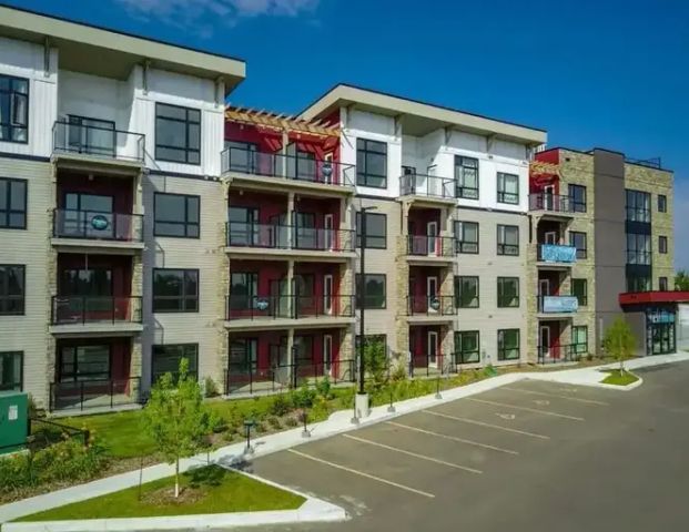 (PN 1147) Gorgeous 2 Bedroom with underground parking | 12804 140 Ave Nw, Edmonton - Photo 1