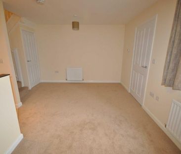 2 bedroom terraced house to rent - Photo 3