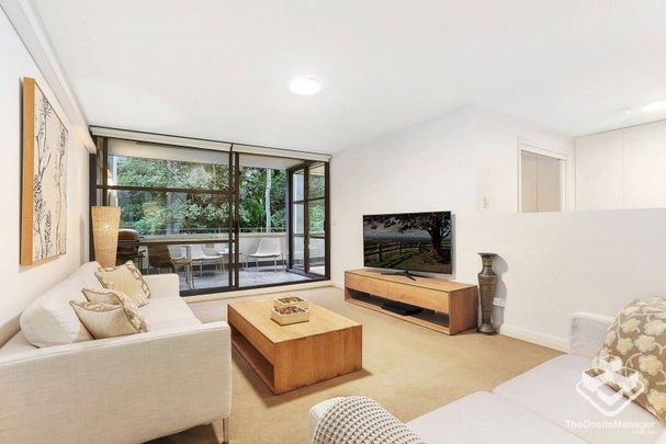 IMAGINATIVELY SPACIOUS (97M2 APPROX) & STYLISH MODERN LIFESTYLE - Photo 1