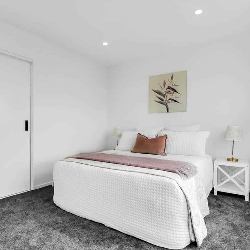 Room for rent in 4 Bedroom Town House in Glen Eden - Photo 1