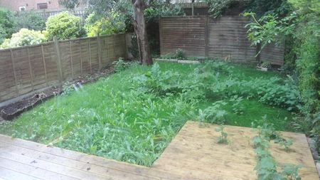 3 bedroom terraced house to rent - Photo 5