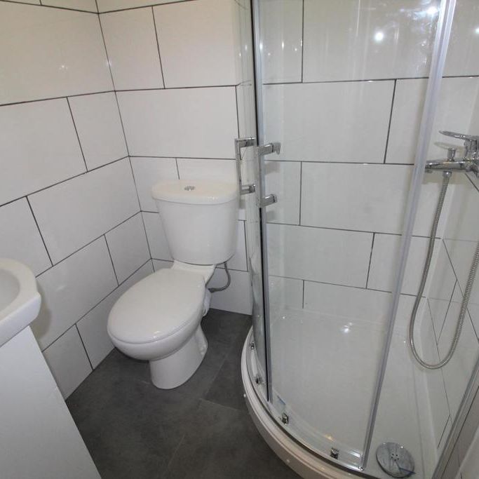 4 bedroom terraced house to rent - Photo 1