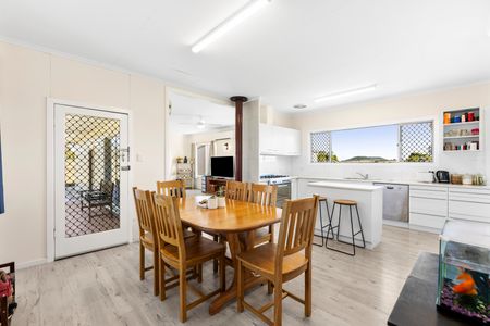 348 Allen Road, East Greenmount QLD 4359 - House For Rent | Domain - Photo 2