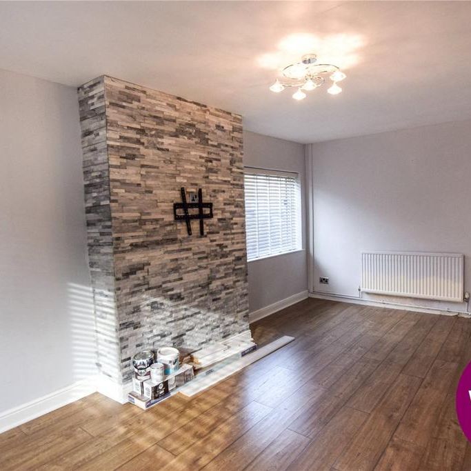 3 bedroom end of terrace house to rent - Photo 1