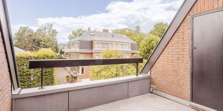 Triplex te huur in Ukkel voor € 3.650 met 4 slaapkamers - Photo 2