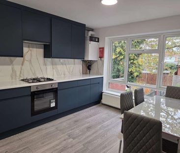 Greenford, UB6 - Photo 6