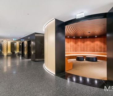 816/74 Queens Road, Melbourne - Photo 2