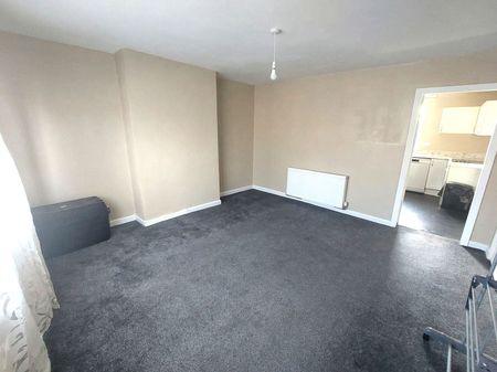 Brierley Hill, Brierley Hill, DY5 3RY - Photo 2