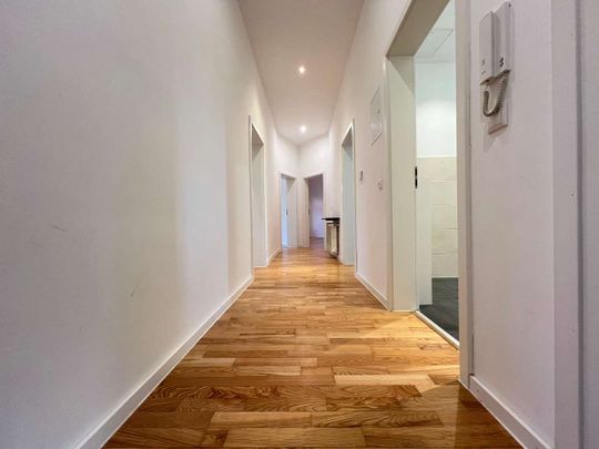 KL - Nähe Stadtpark, 4 ZKB, "Altbau" "SANIERT", Einbauküche, Tageslichtbad, Hof/Garten - Photo 1