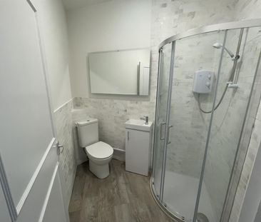 Roath Court Place, Cardiff - Photo 5