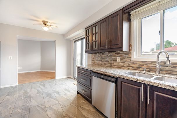 For Lease - 2015 Shay Drive Unit# Upper LVL, Pickering, Ontario - Photo 1