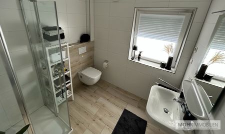 Moderne Dachgeschosswohnung in Top Lage in Westerstede - Photo 2