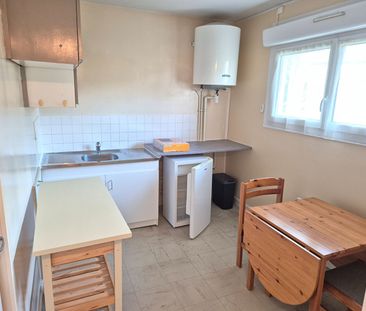 A LOUER Appartement Meublé 50000 Saint-lo 1 pièce(s) 36 m2 - Photo 4