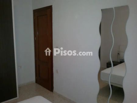 Apartamento en alquiler en Avenida de la Universidad - Photo 4