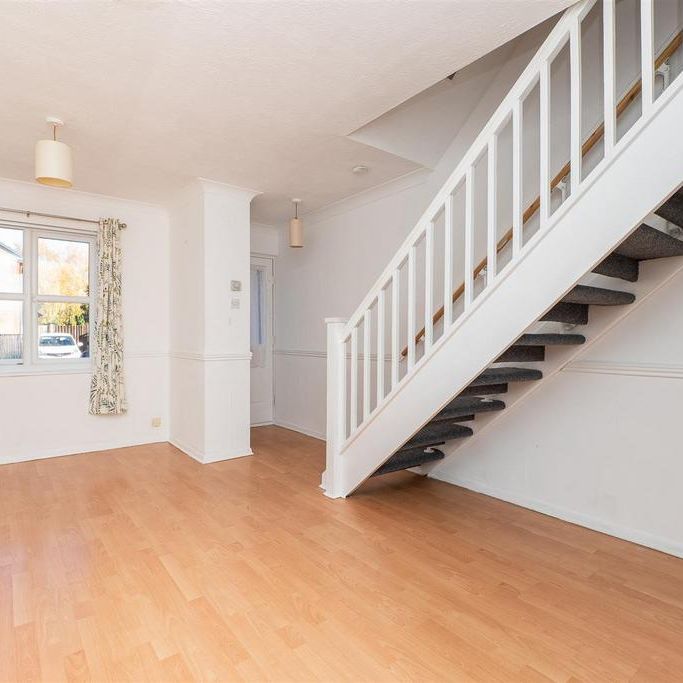 2 bedroom terraced house to rent - Photo 1