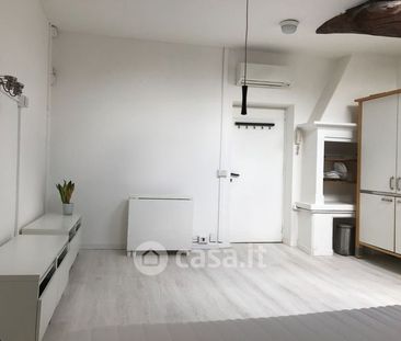 Monolocale in Affitto in Corso Venezia 23 a Milano - Photo 1
