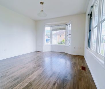 For Lease - 222 Dougherty Crescent, Whitchurch-Stouffville, Ontario - Photo 5