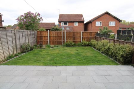 Chestnut Avenue, Spixworth - Photo 2