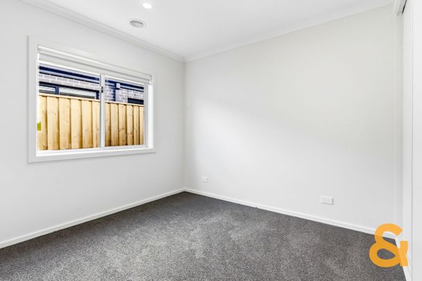 Comfortable Living in Mickleham - Photo 1