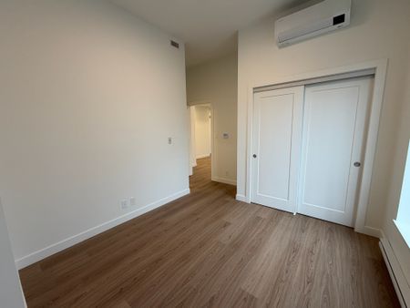 Capri – Ground floor, corner 3 bed, 2 bath Townhouse - Photo 5