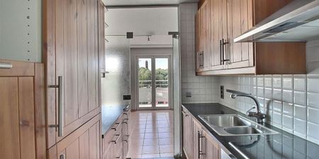 Appartement te huur in Sint-Jans-Molenbeek voor € 1.000 met 2 slaapkamers - Foto 3