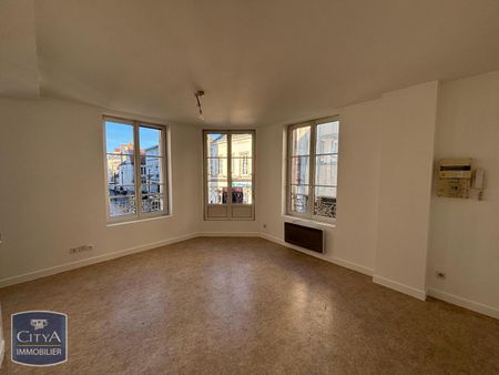 Location Appartement 1 pièce 25m² CHATEAUROUX 36000 - Photo 2