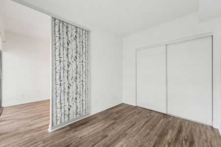 For Lease - 50 Charles Street Unit# 708, Toronto, Ontario - Photo 3