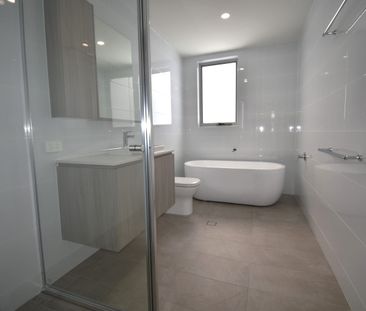 Near New And Waiting For You! - Photo 6
