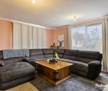 3 Bedroom Home in Zeehan - Photo 4