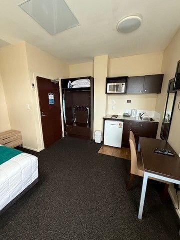 Chic Studio Unit in Otahuhu! - Photo 2