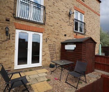 Warren Lane, Witham St Hughs, LN6 - Photo 1