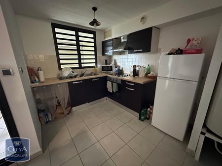 Location Appartement 2 pièces 33m² STE CLOTILDE 97490 - Photo 4