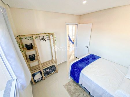 Apartamento com 2 quartos e 64m² para alugar em Vila Nova, Imbituba. - Foto 3