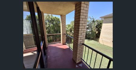 Short stroll to Dicky Beach - Photo 5